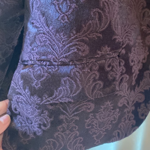 Purple brocade jacket - Picture 2 of 5